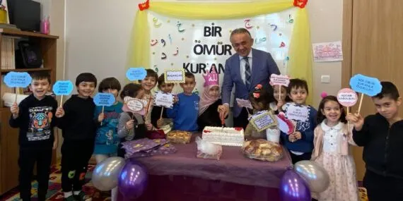 Bayburt’ta Minik Eller Kur’an’a Değdi Haberi