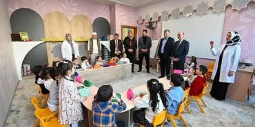 elçuklu Belediye Başkanı Ahmet Pekyatırmacı, Selçuklu Sanat ve Tasarım Atölyesi ile Hatice Hatun Çocuk Mektebi’ni ziyaret etti. haberi