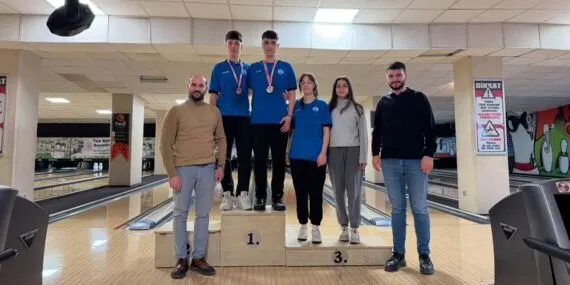 Kul Kardeşler’den Bayburt Üniversitesine Bowlingde Çifte Altın! Haberi
