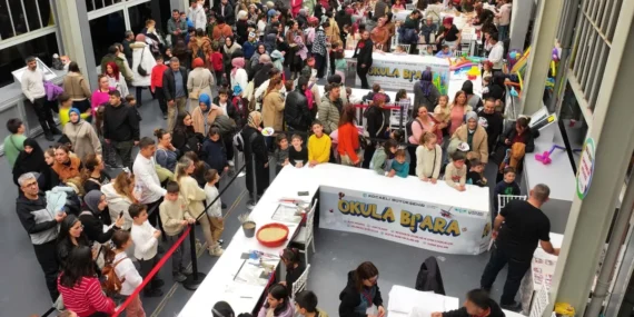 "Okula Bi' Ara" ile 3 günde 80 bin ziyaretçi ağırlandı haberi