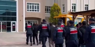 22 ilde Jandarma 'Kıskaç'ına 24 tutuklama! haberi