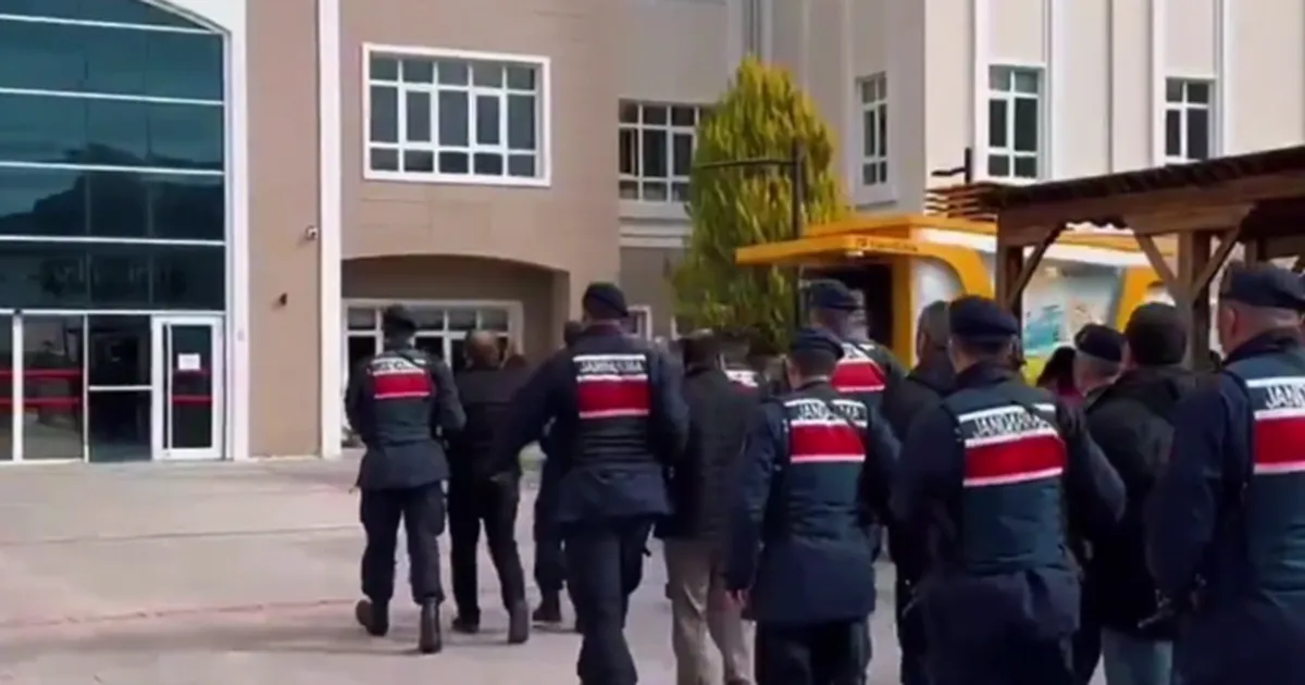22 ilde Jandarma 'Kıskaç'ına 24 tutuklama! haberi