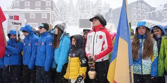 42. Uluslararası Uludağ FIS Çocuk Kupası başladı haberi