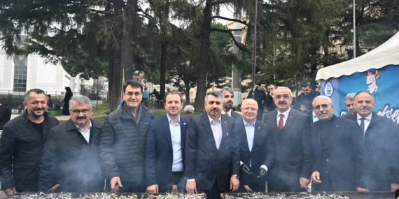 8. Hamsi ve Kültür Festivali coşkusu haberi