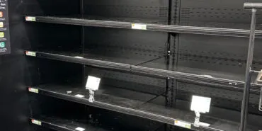 ABD'de kuş gribi yumurtayı vurdu! Raflar boş kaldı! haberi