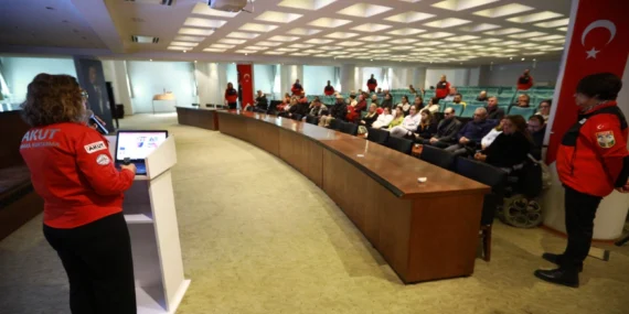 AKUT’TAN engellilere yönelik deprem semineri haberi