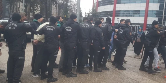 Adıyaman’da uyuşturucu operasyonu: 7 gözaltı! haberi