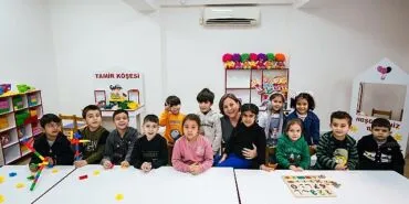 Akbank Deprem Bölgesinde İleri Dönüşümle Yeni Başlangıçlara Öncülük Ediyor haberi