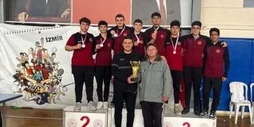 Aliağa’nın Genç Güreşçileri İzmir 2’ncisi Oldu haberi