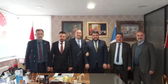 Anadolu Birliği Partisi'nde görev değişimi! haberi