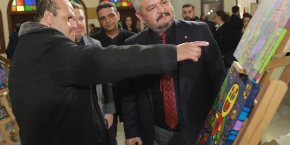 Ankara'da engel tanımayan resim sergisi haberi