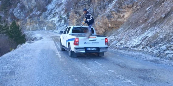 Antalya Büyükşehir ekiplerinden Alanya yollarında çalışma haberi