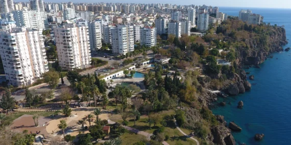 Antalya Muratpaşa'da ‘Language Lounge’ etkinliklerini başlıyor haberi