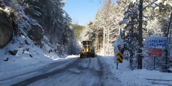 Antalya Toroslar'da karla mücadele tam gaz haberi