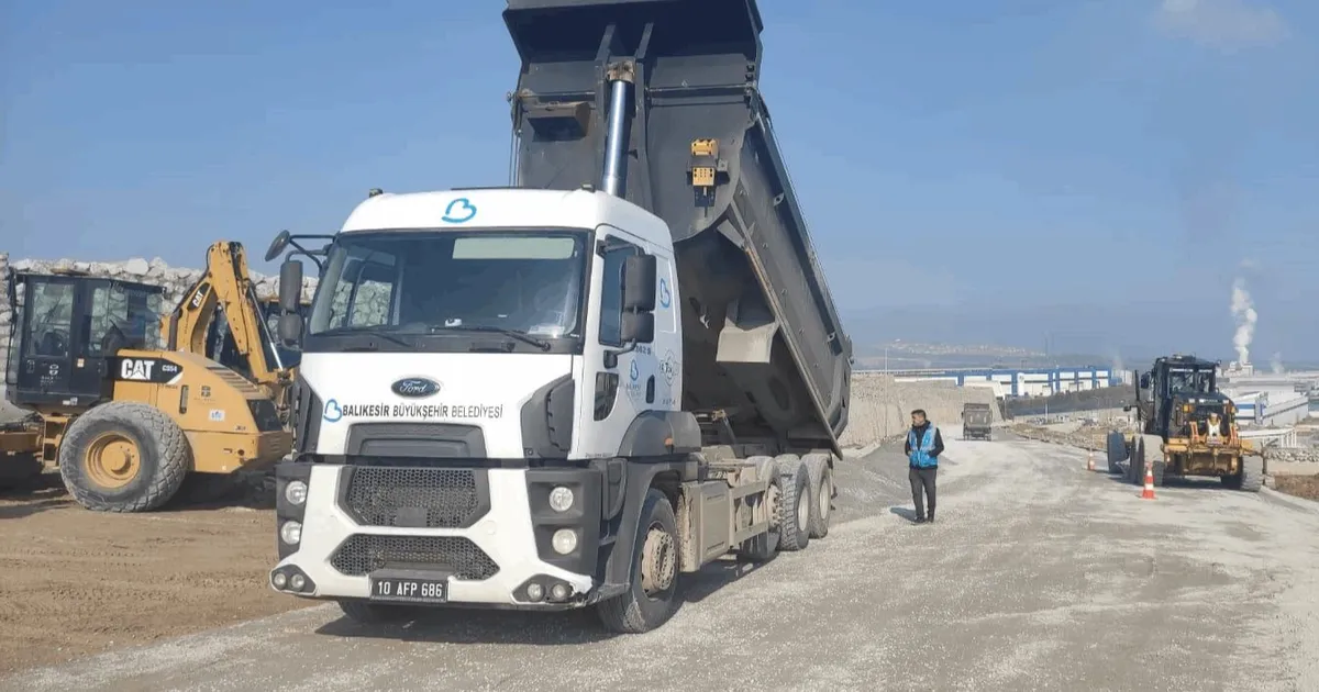 Balıkesir Büyükşehir’den OSB’de Hummalı Çalışma haberi