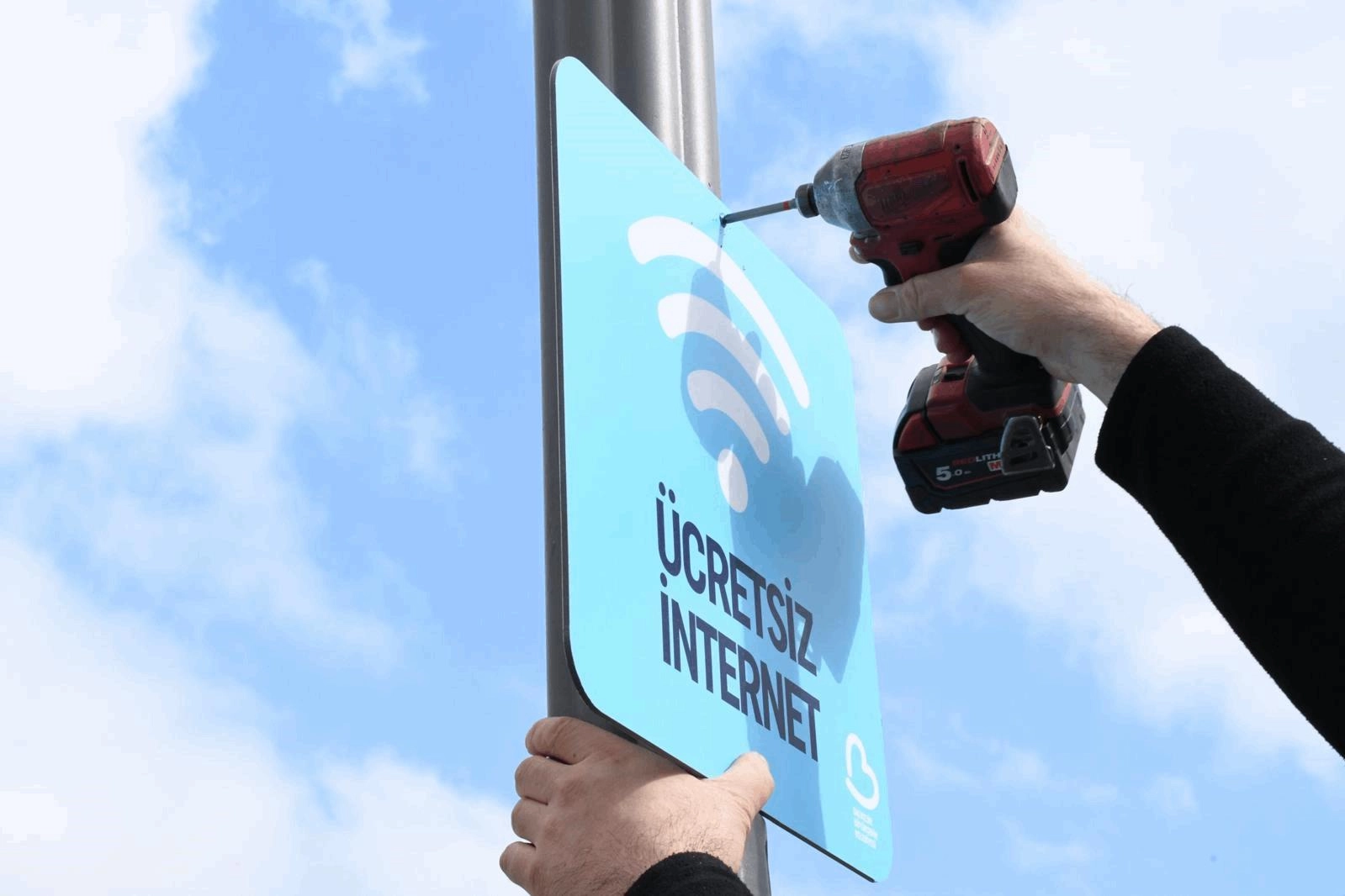 Balıkesir’de internetsiz sokak kalmayacak haberi
