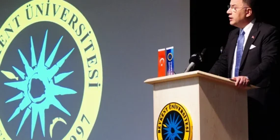 Başkan Çalık Türkiye Göç Konferansı'nda konuştu haberi