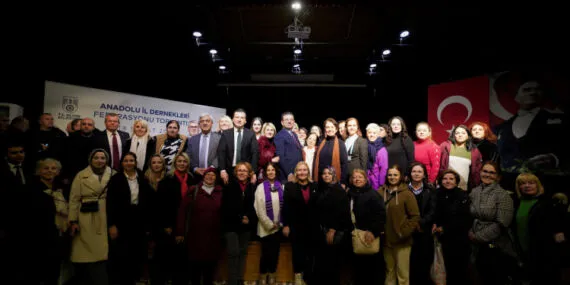 Başkan İmamoğlu Silivri'de STK'larla buluştu haberi