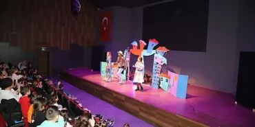 Başkan Kırgöz, yarıyıl tatilinde çocukları unutmadı haberi