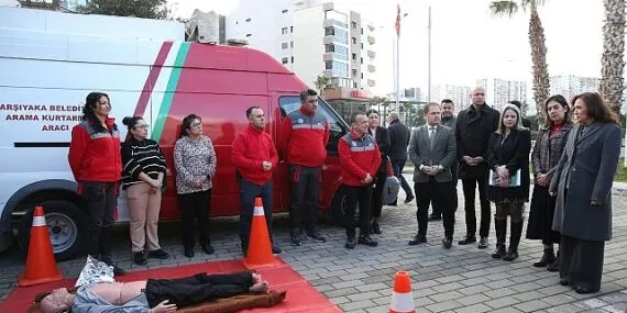 Başkan Ünsal ve anaokulu öğrencileri deprem tatbikatında! haberi
