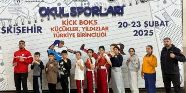 Bilecik Pazaryerili kick boksçular madalyalara doymuyor haberi