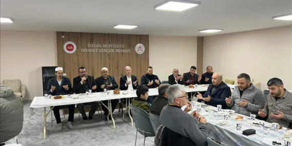 Bursa İnegöl'de Bereket Sofrasının finali Sanayi Camiinde yapıldı haberi