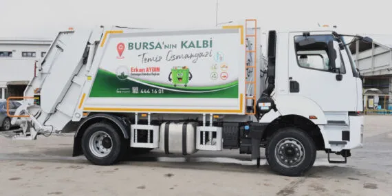 Bursa Osmangazi’nin temizlik filosuna 17 araç eklendi haberi