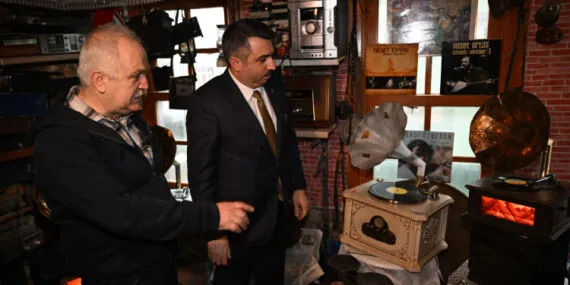 Bursa Yıldırım'da 'Nostalji Doktoru'na ziyaret haberi