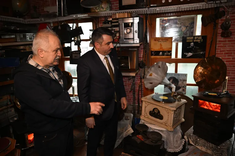 Bursa Yıldırım'da 'Nostalji Doktoru'na ziyaret haberi