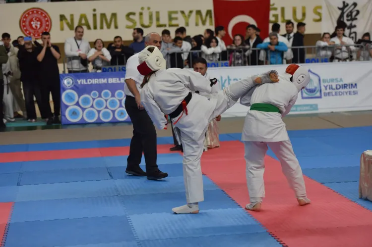 Bursa Yıldırım’da karate rüzgarı haberi