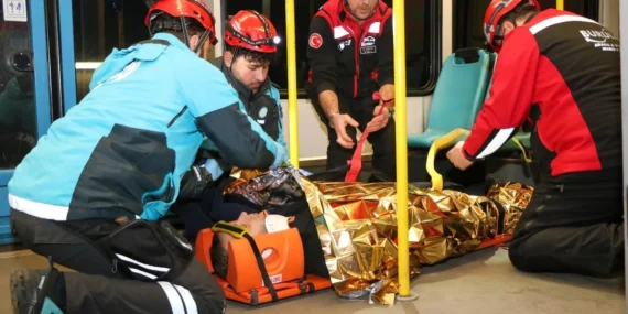 BursaRay hattında gerçeği aratmayan yangın tatbikatı haberi