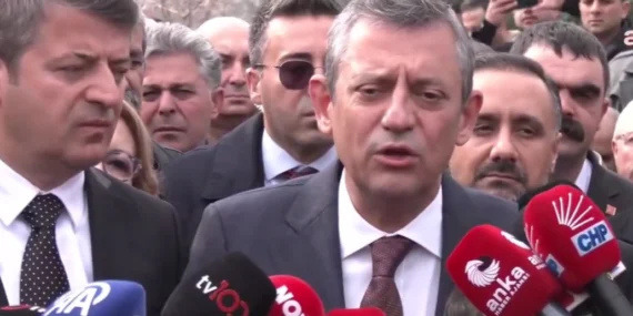 CHP deprem bölgesinde… Özel: Deprem yargılamaları fiyaskodur! haberi
