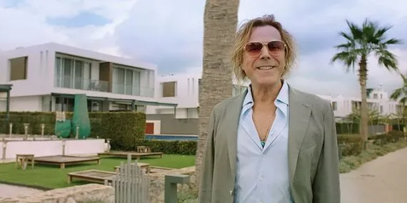 CTS Cyprus Homes’un Marka Yüzü, Müziğin Romantik Prensi Soner Arıca Oldu haberi