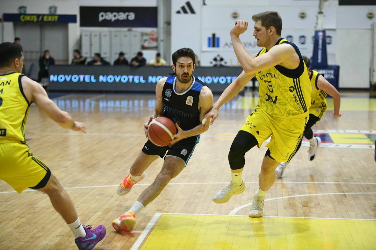 Çayırova, Fenerbahçe Koleji’ni yendi haberi