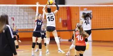 Çeşme’de İlk Voleybol Lig Maçı Heyecanı haberi