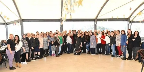 Çiğli Belediyesi’nden Kadın Kursiyerlere Anlamlı Buluşma haberi