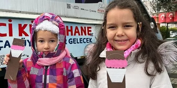 Çocuklar kendi kitap ayraçlarını tasarladı haberi