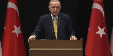 Cumhurbaşkanı Erdoğan'dan Özgür Özel'e sert sözler! Ayağını denk al! haberi