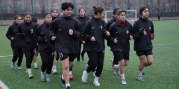 DBB Kadın Futbol Takımı iddialı geliyor haberi