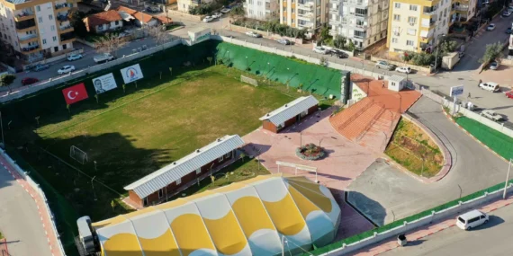 Deniz Baykal’ın adı Antalya'da yaşayacak haberi