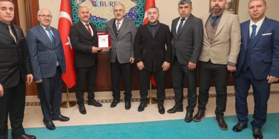 Dünya Türk Birliği’nden Bursa Valisi Ayyıldız’a ziyaret haberi