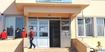 Düzce'de 5 öğrenci yediklerinden rahatsızlandı! haberi