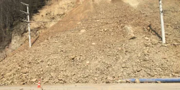 Düzce'de heyelan! 5 köye ulaşım kesildi! haberi