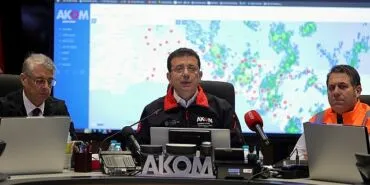 Ekrem İmamoğlu İstanbul’un Karla Mücadelesini AKOM’dan Takip Etti haberi