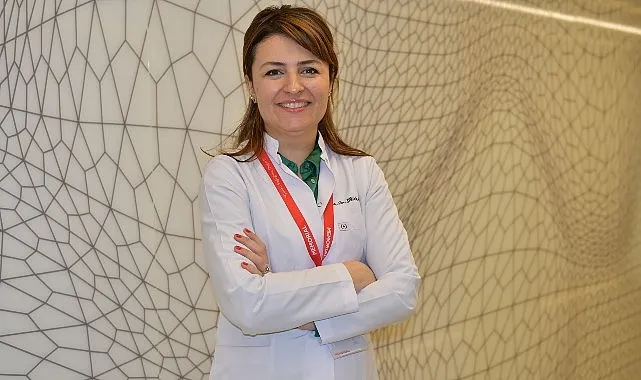 Erken Yaşta Kozmetik Kullanımının 5 Zararına Dikkat! haberi