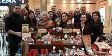 Gaziemirli kadınların el emeği ürünleri Sevgililer Günü Sergisi’nde haberi