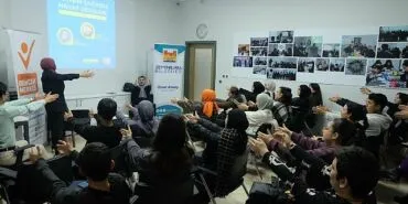 Gençlere Artı 1 Yazan Seminer; ‘İletişim Çağında Hayat Dersleri’ haberi