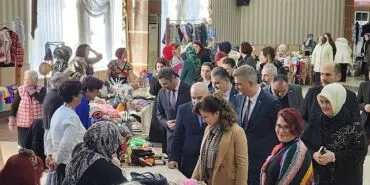 Gölcük Belediyesi Örgü Festivali Başladı haberi