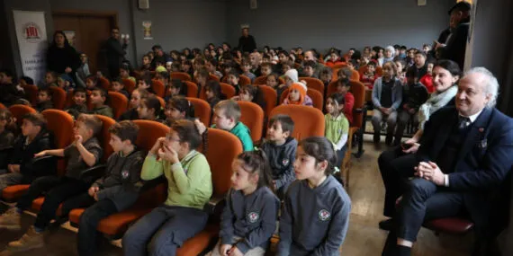 Hakkaniyeli çocuklar İzmit Belediyesi'nin etkinliğinde buluştu haberi