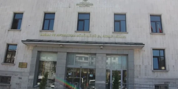 İBB, ücretsiz sağlık hizmeti sunduğu taşınmazı geri kazandı haberi